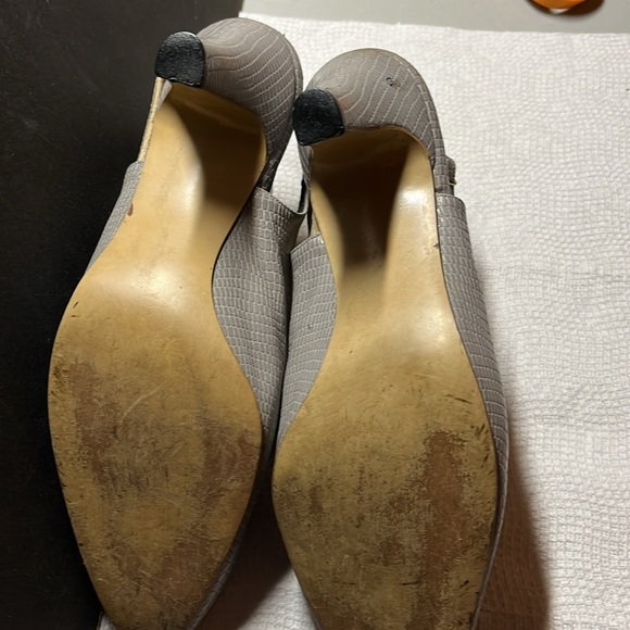 Vintage Gray crocodile like slingbacks size 8 medium - Picture 14 of 15